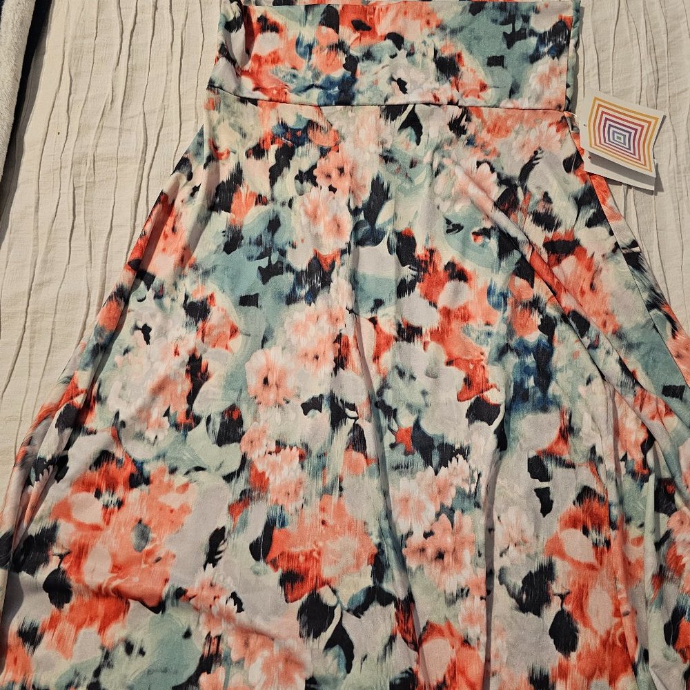 Lularoe Silky Azure skirt in floral